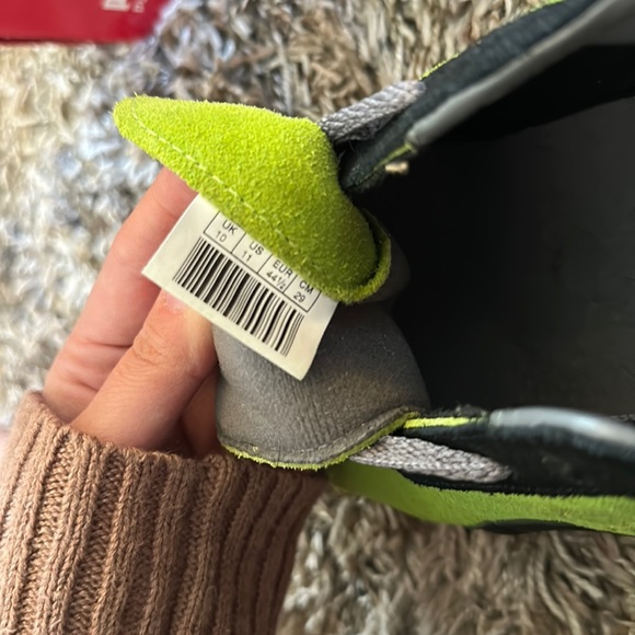 Puma Pele Brazil Soccer Limited Edition Suede Clyde Shoe Sneakers - Picture 4 of 6